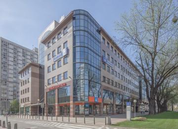 Atrium Centrum office building with a new tenant