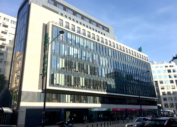 Feniks fully let by BOS Bank