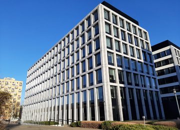 JLL selected as a property manager of Green Day office building