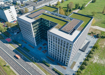 A topping-out ceremony has been held on one of Cracow’s largest office buildings