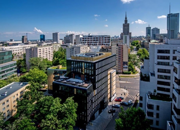 KróLEWska office building almost finished