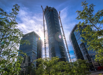 Refinancing of Warsaw Spire