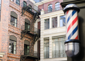 Plac Bankowy 1 has received the use permit