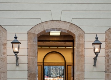 Plac Bankowy 1 has received the use permit