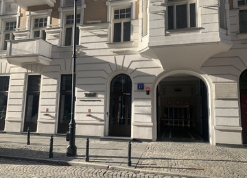 New life of Poznańska 37