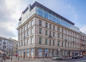 New begining of the Renaissance office building