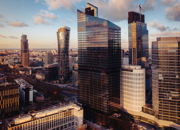 Warsaw Skyliner is already covered with glass