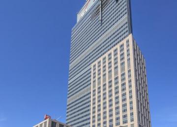 Warsaw Trade Tower is a barrier-free facility