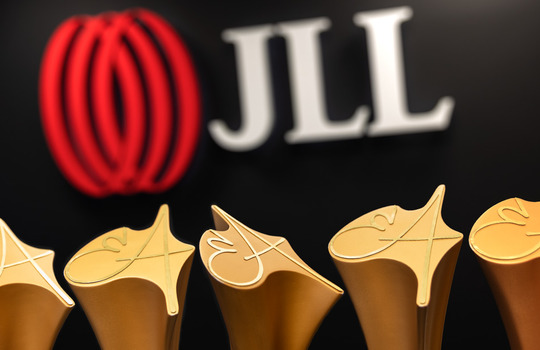 JLL hits the lottery during the Eurobuild Gala!