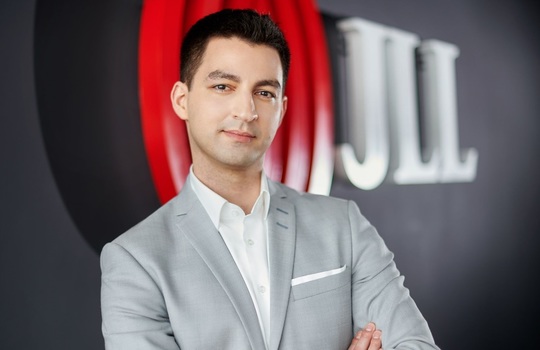 JLL bets on flex