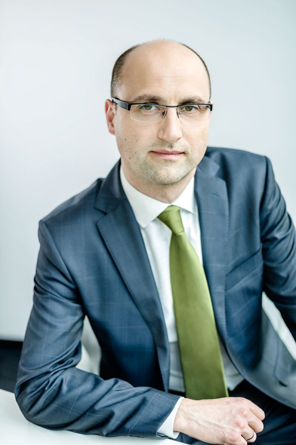 Paweł Warda, JLL
